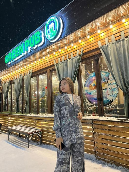 Двойка продаются