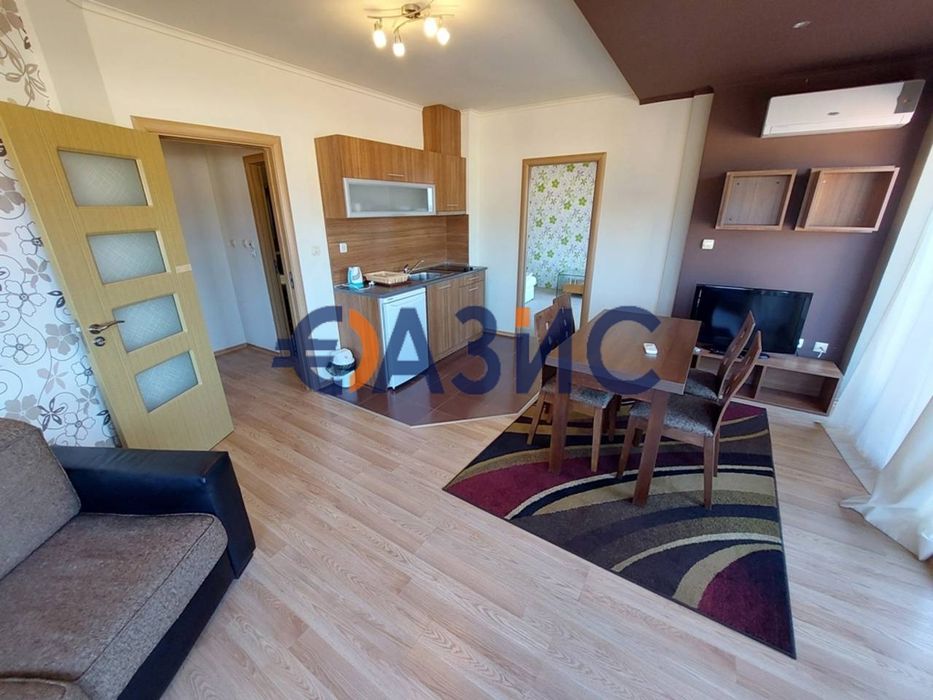 Продава се Тристаен апартамент в к.к. Слънчев бряг - 86 кв.м за 1024 €/кв.м - Снимка #4