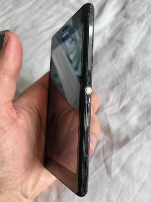 Telefon Android Sony Xperia M2 D2303 negru + Incarcator