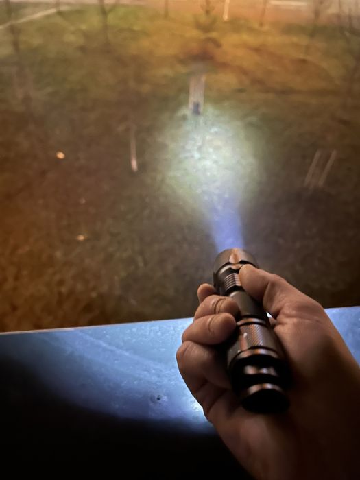 Lanterna tactica profesionala stubai