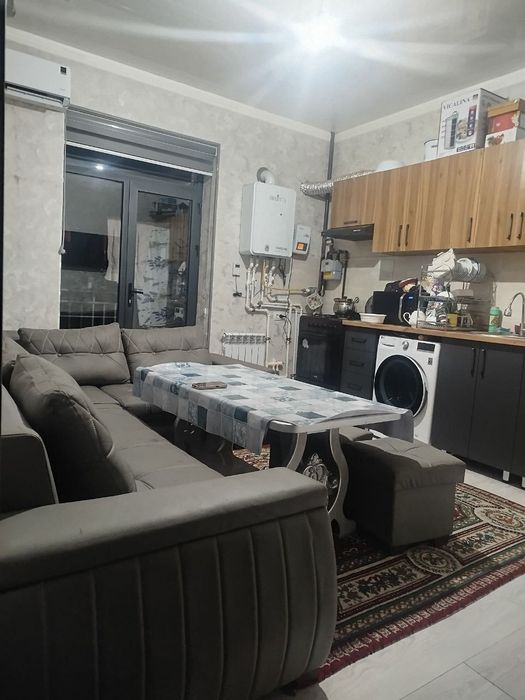 Olmos residenseda 46kv.mli xonadon sotiladi .55000$