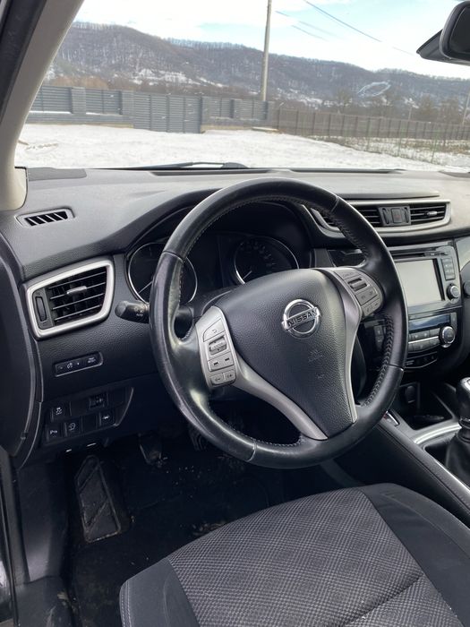 Nissan qashqai 4*2