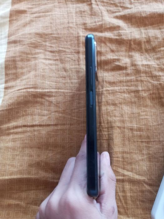 Honor x6 64gb tiniq holatda, ideal karobka dokument bor,