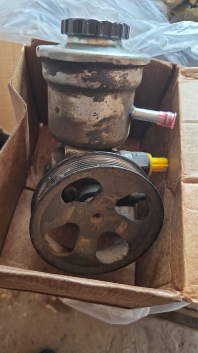 Продается рулевая рейка на прадо 120