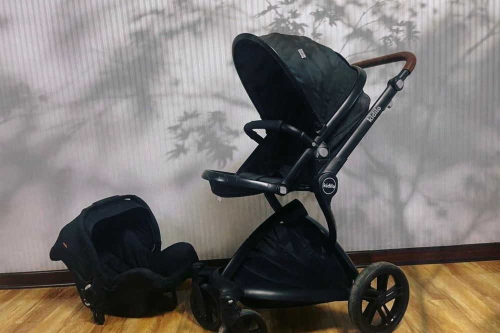 Срочно Продам коляску Кидило в хорошем состоянии