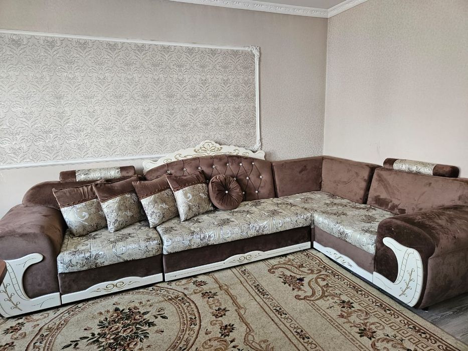 Срочно продам угловой диван