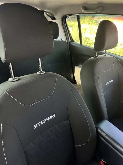 Renault sandero stepway (2018г).
