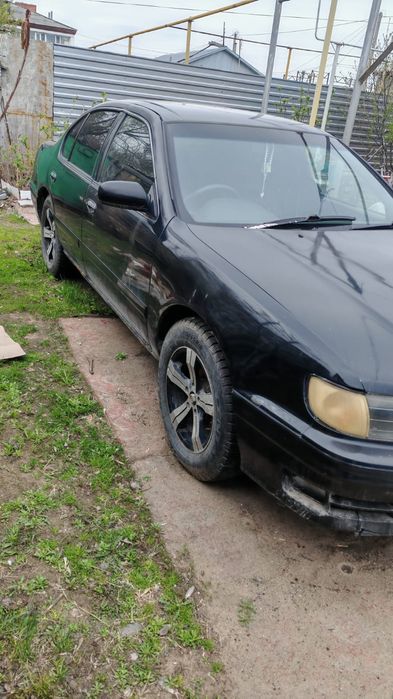 Nissan Cefiro 1995 год