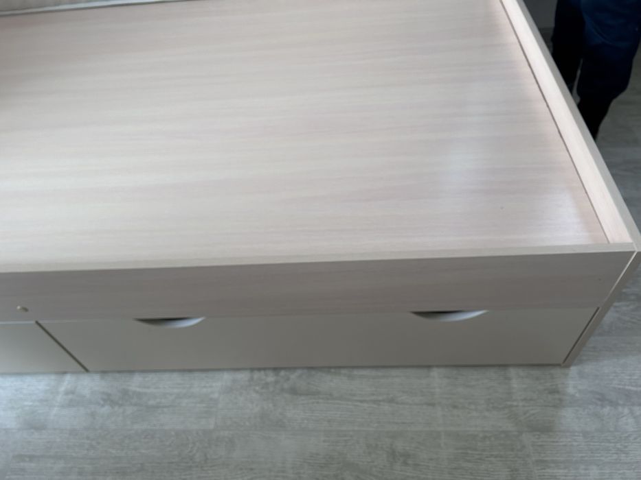 Продам кровать 20000