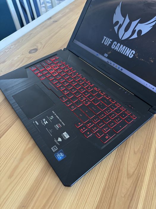 Asus TUF Gaming ( Asus TUG Gaming fFX504)