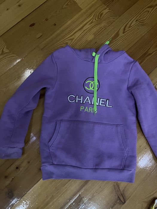 Вещи на девочку 5-6 лет , в хорошем состоянии, есть также игрушки