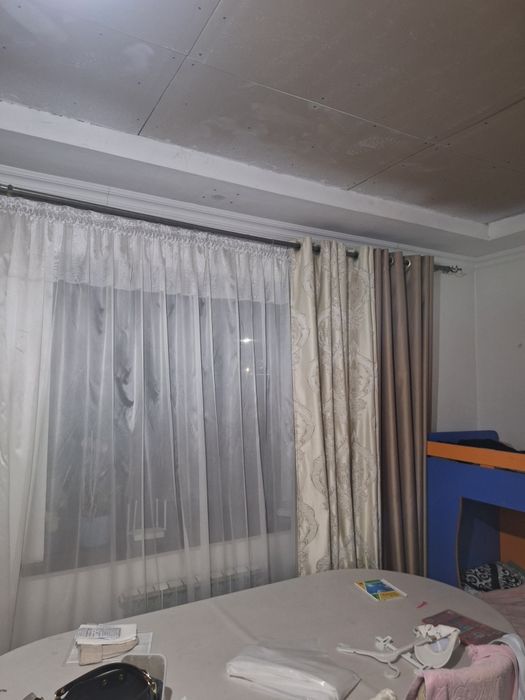 Продам шторы 8 метров