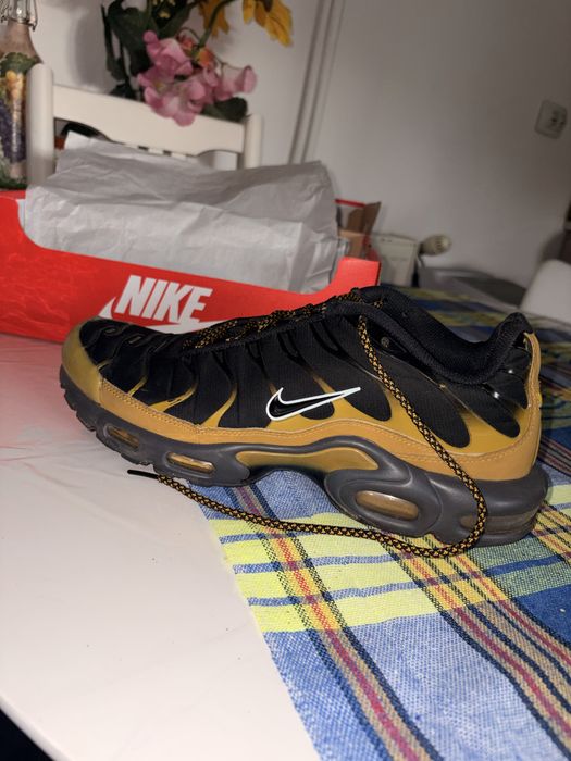 Nike tn plus bronzine/black medium ash