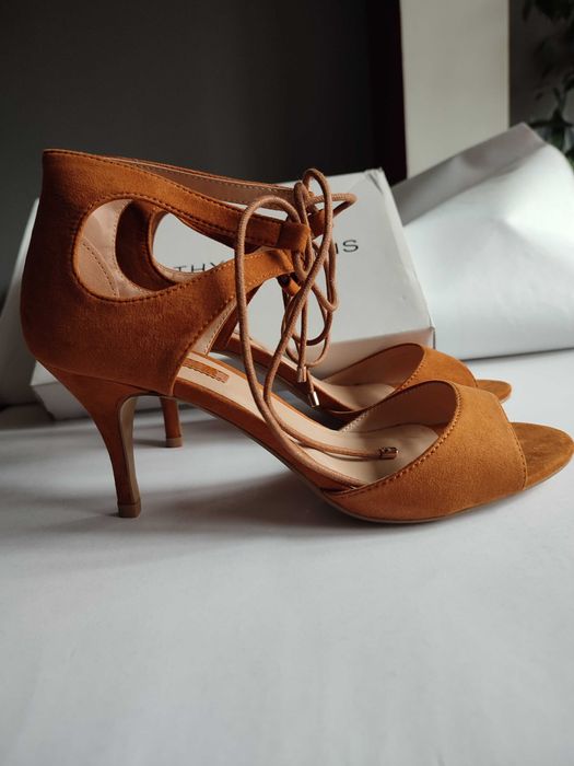 Дамски сандали Dorothy Perkins