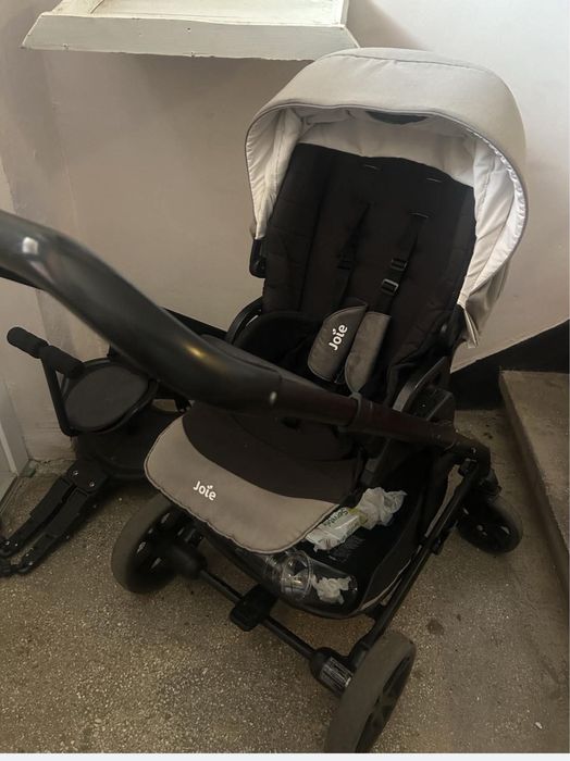 Vând căruț joie,in stare bună