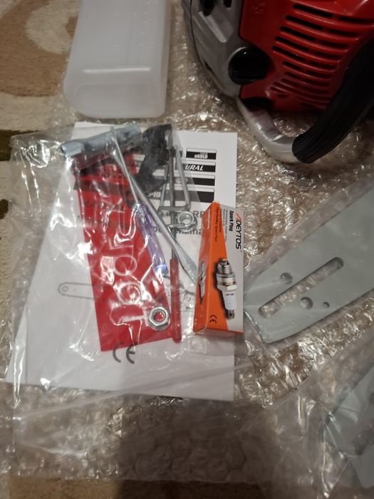 Drujba pe benzina 8.5cp cu accesorii