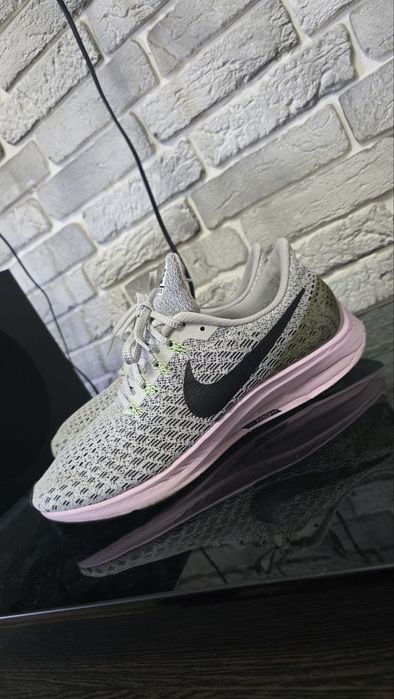 Оригинальные кроссы Nike