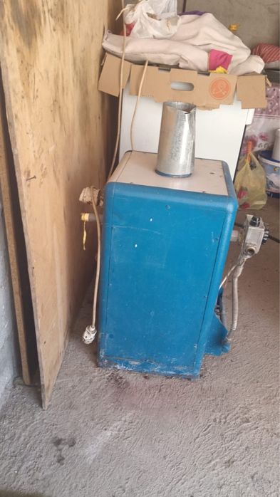 Продам напольный газовый котел