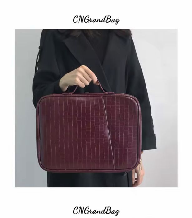 Кожена дамска чанта за лаптоп и документи