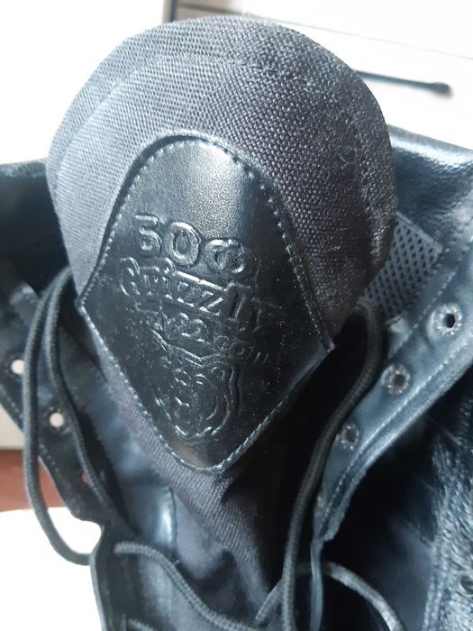 Ботинки с высокими берцами