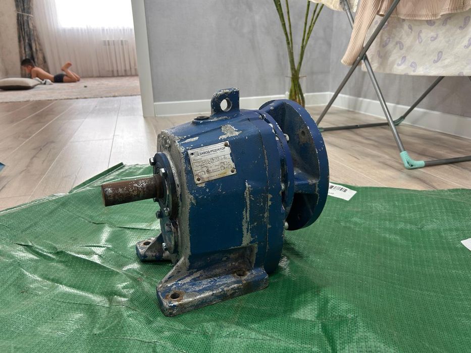 Редуктор ,Росс буу