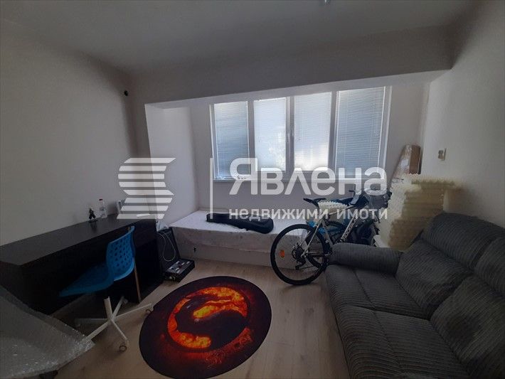Продава се Магазин в Варна, Червен площад - 101 кв.м за 2575 €/кв.м - Снимка #3