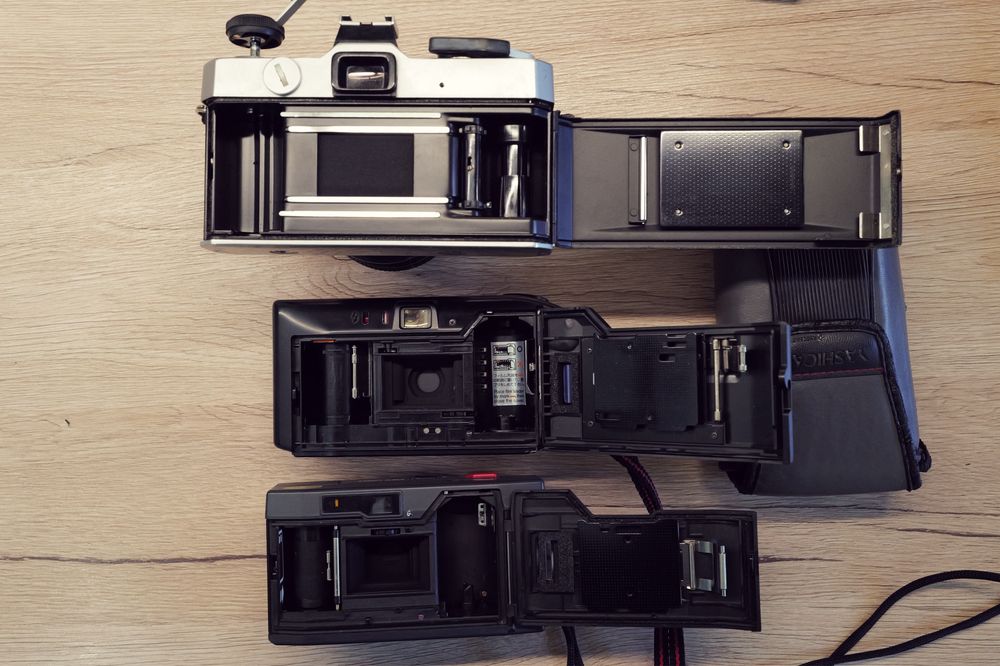 Lot aparate foto Olympus Trip MD Yashica J2 si Fujica st605n 28mm 2.8