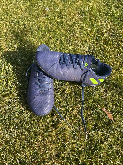 Футболни обувки Adidas