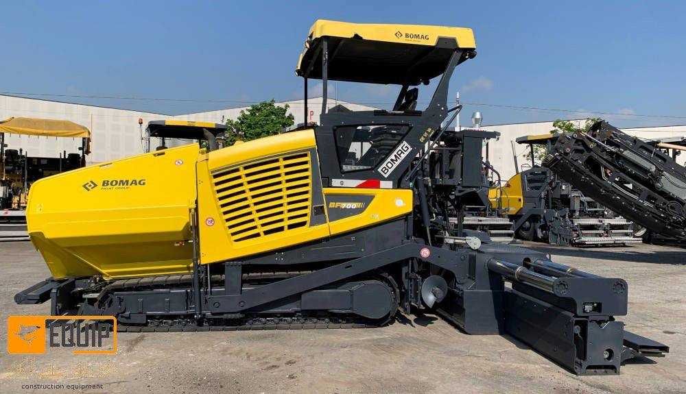 Асфальтоукладчик Bomag BF700С-2