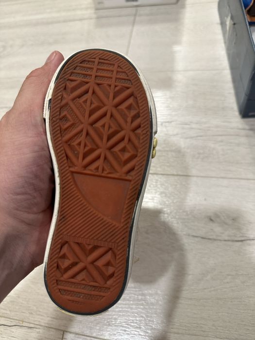 Кеды для девочки четыре года