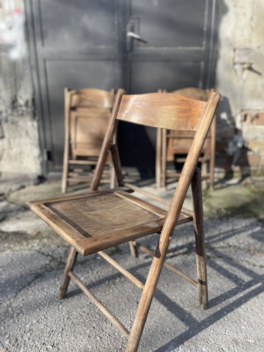 Дървени сгъваеми столове 5бр
