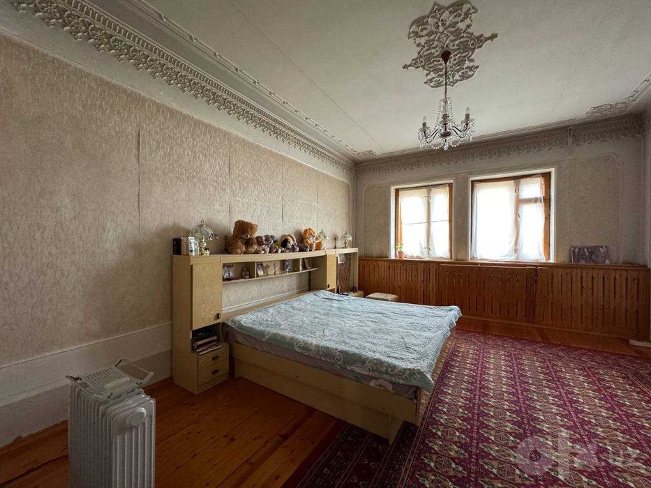 Продается Дом 309 м2, 9,33 сот, Гост. Россия, сзади ресторана Мясной