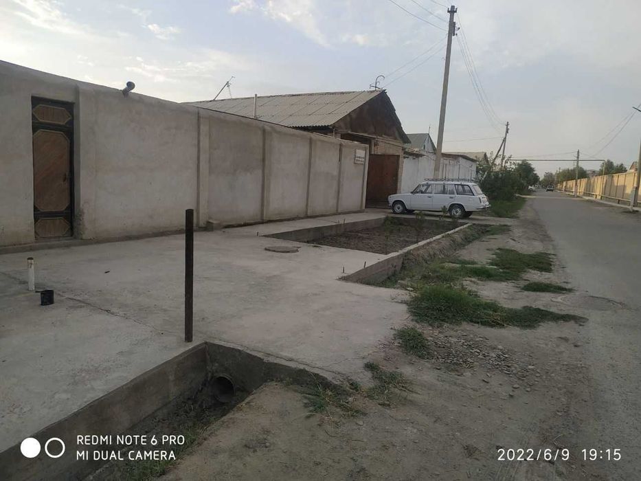 Бухоро вилояти, Галаосие шахрида  уй-ховли сотилади. 6-хона , 5 сотих