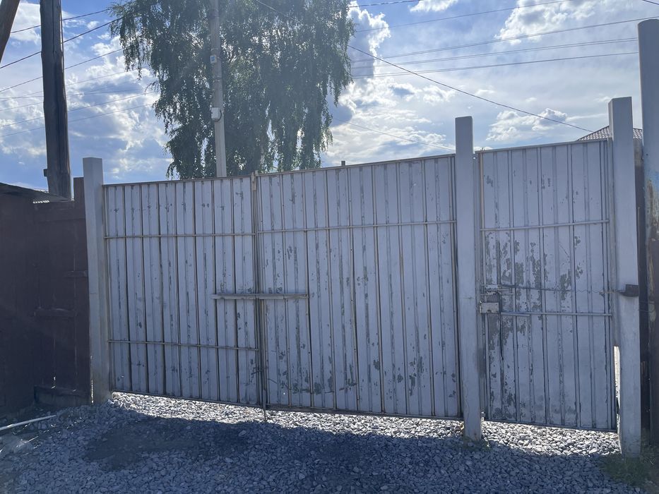 Продам ворота б/у. Два вида