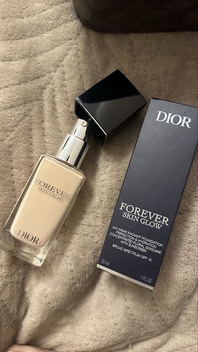 Тональный крем DIOR