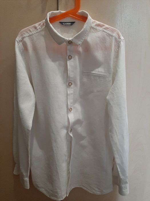 Продам рубашку в школу