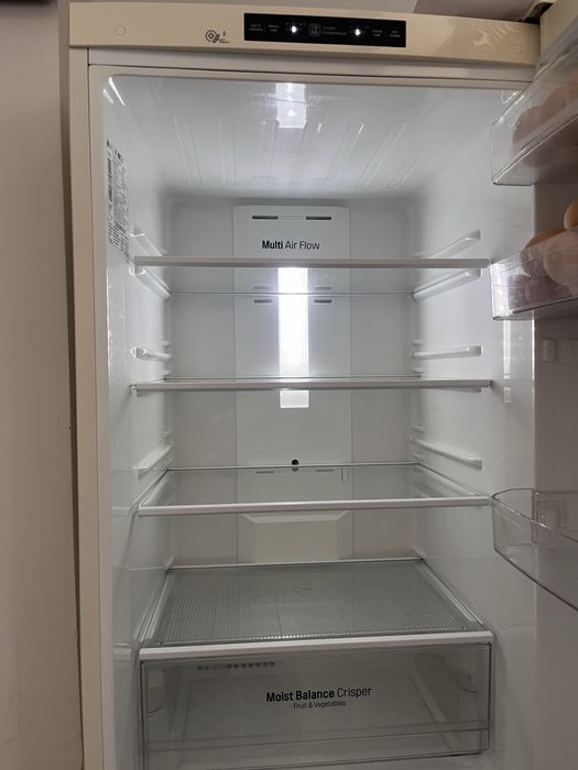 Продаю холодильник