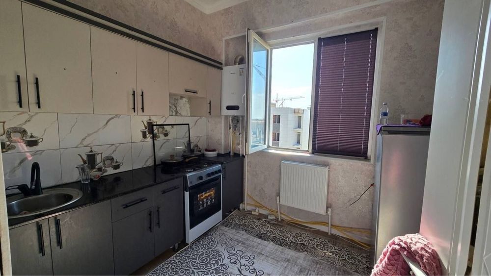 Срочно продается в 7-микрорайоне 3-кв