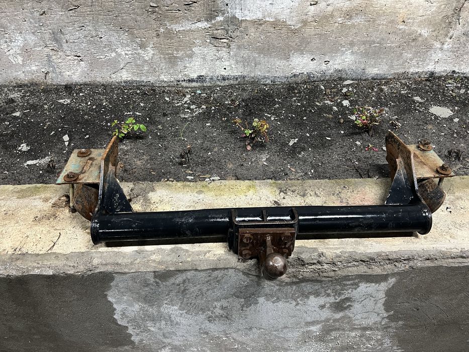 Фаркоп, подножна на Монтеро спорт