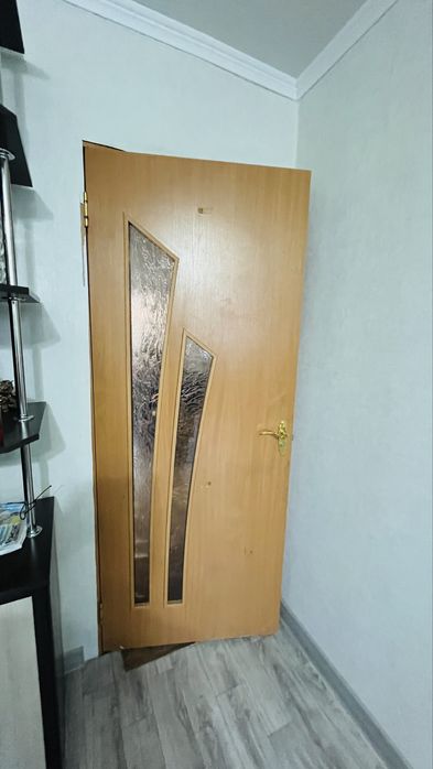 Продам двери межкомнатные