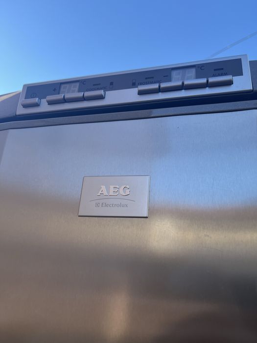 AEG Santo хладилник  - височина 2м