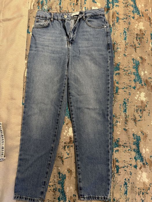 Продам джинсы 25,26,27 размера