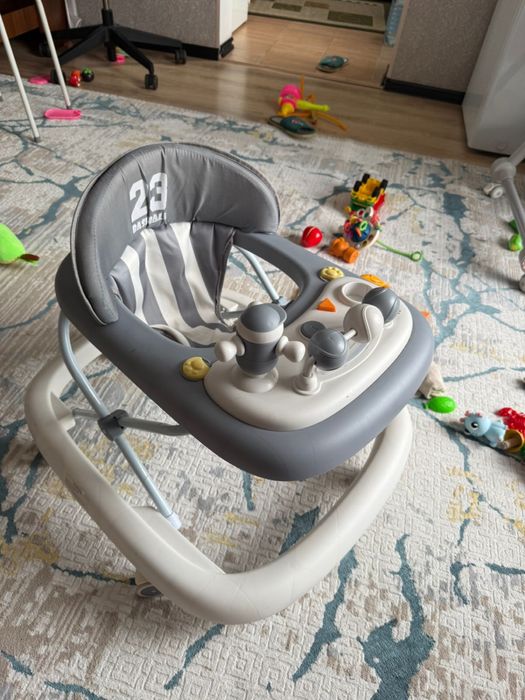 Почти новый ходунок