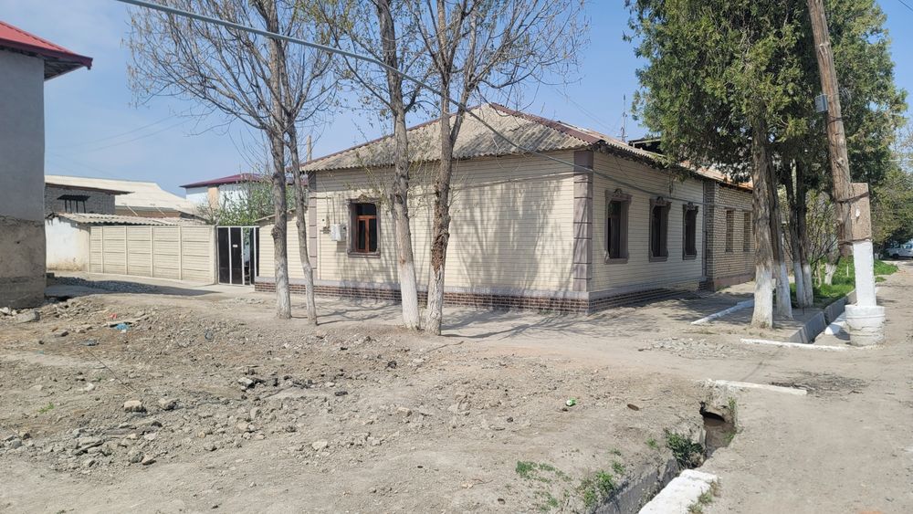 Уй сотилади иштихон шахар марказида