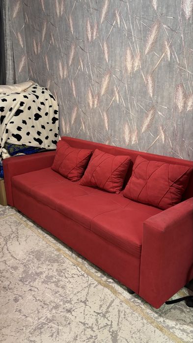 Қызыл раскладной диван
