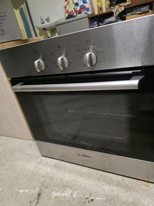 Продавам фурна за вграждане BOSCH