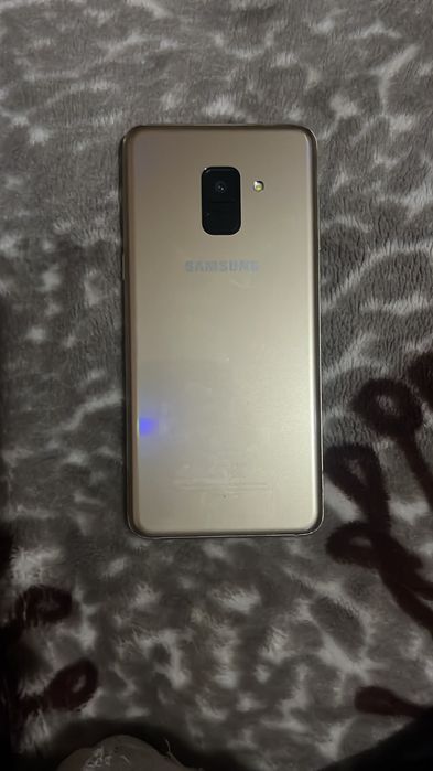 Срочно Продам Samsung galaxy A8 2018