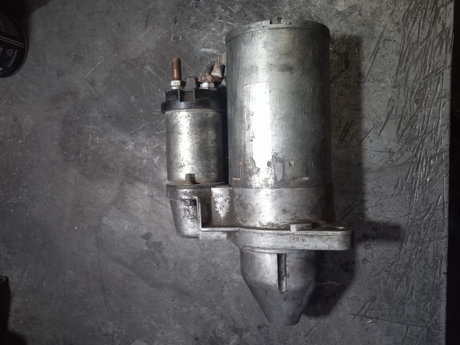 Продам стартер на ваз