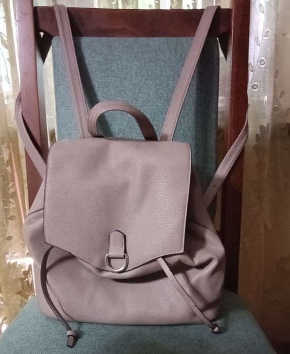 Продается рюкзак из экокожи