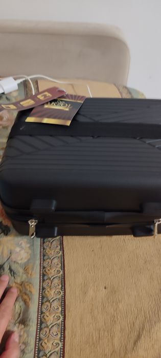 Продам саквояж для ручной клади